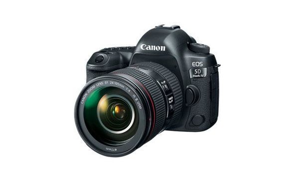 Canon EOS 5D Mark IV mit Objektiv 24-70mm